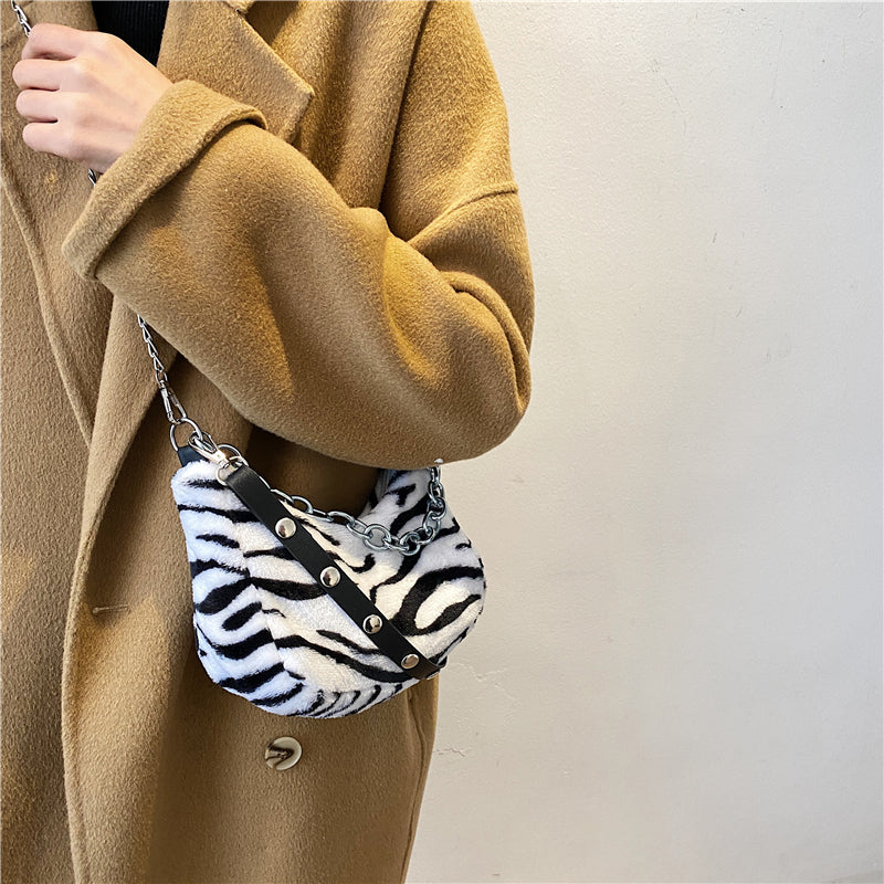 Leopard Pattern Plush Shoulder Bag Personality Diagonal Women Bag